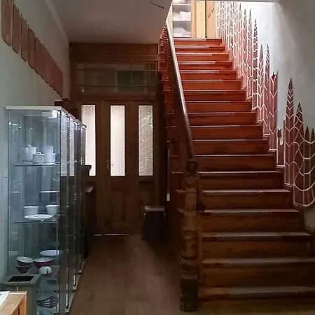 Haus Tonart Guest house