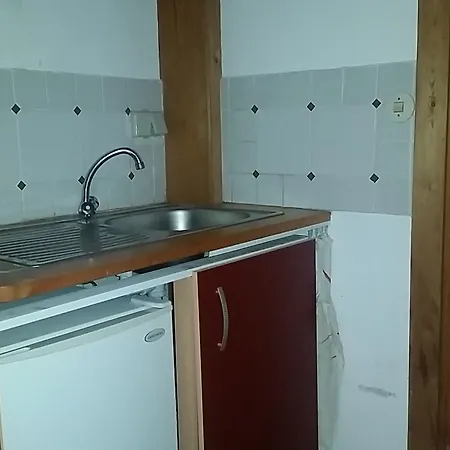 Haus Tonart Guest house